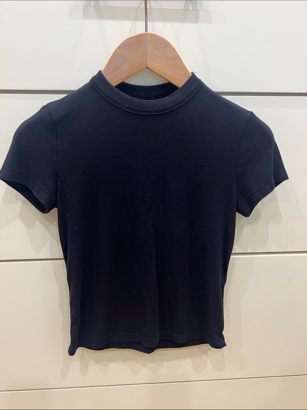 Frame Classic Black Short-Sleeve Crewneck Top